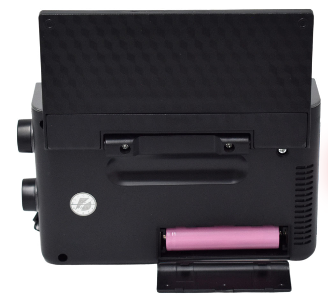 📻 Radio Portátil KTF-1481 – AM/FM/SW con Bluetooth, Linterna y Panel Solar