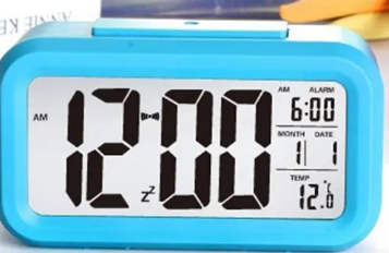 🕒 Despertador Digital con Temperatura y Calendario Perpetuo
